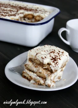 Tiramisu z burbonem i czekoladą
