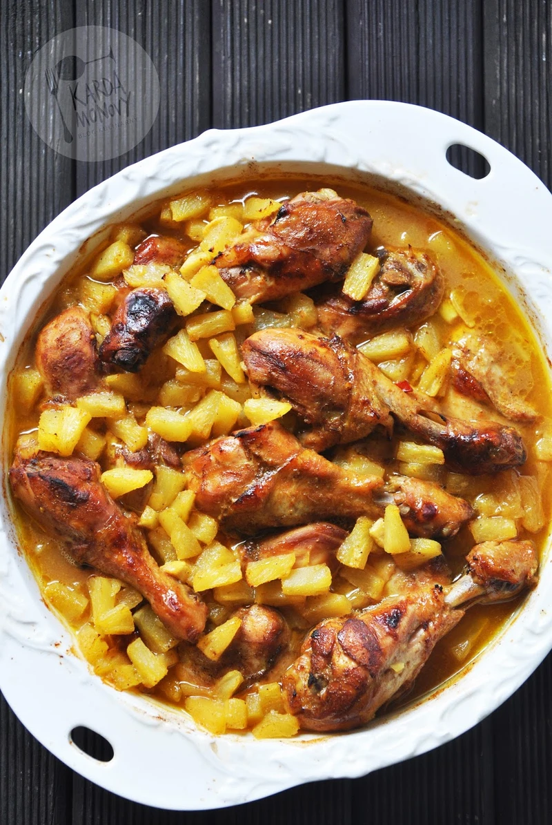 Udka z kurczaka pieczone z ananasem