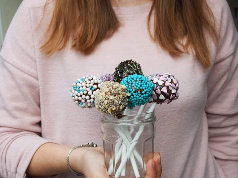 Jak zrobić ciasto na patyku ( Cake Pops )
