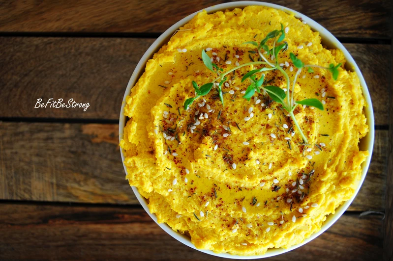 Hummus z pieczoną dynią, czyli pasta z ciecierzycy