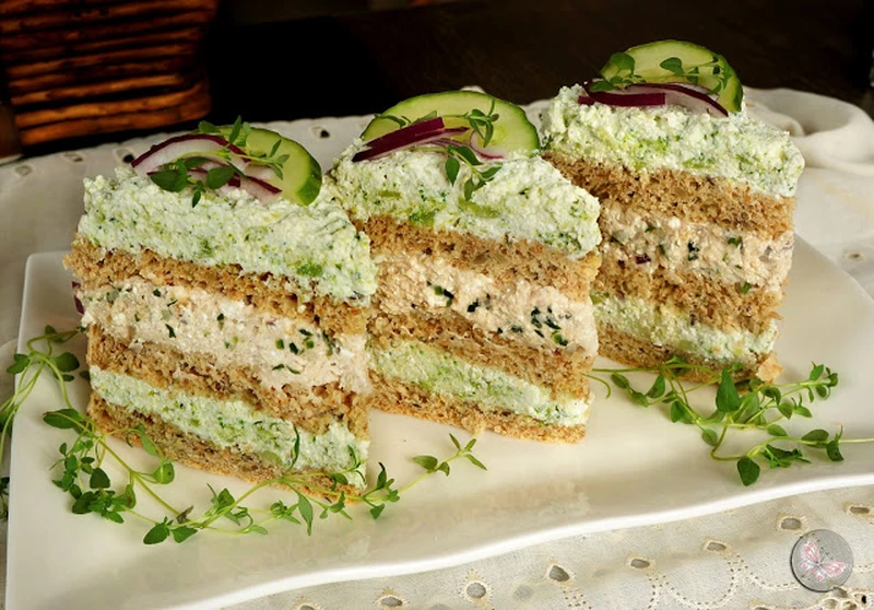 Wykwintny tort chlebowy