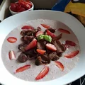ŚNIADANIOWA ZUPA TRUSKAWKOWA
