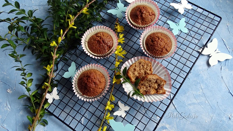 Muffinki czekoladowe z suszonymi owocami