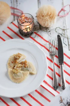 TRADYCYJNE PIEROGI WIGILIJNE