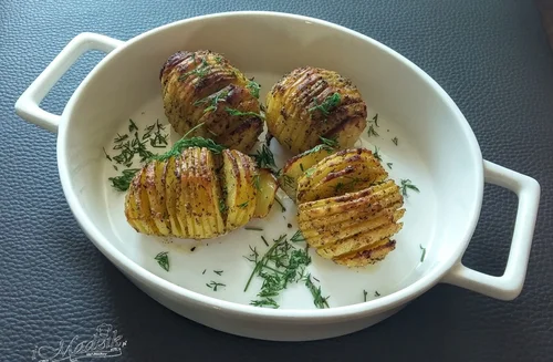 Pieczone ziemniaki a’la chipsy (Hasselback)