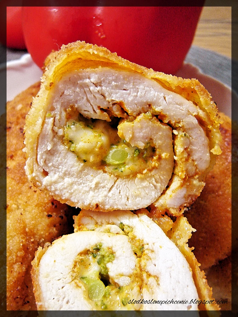 Roladki z kurczaka z brokułem i serem mozzarella