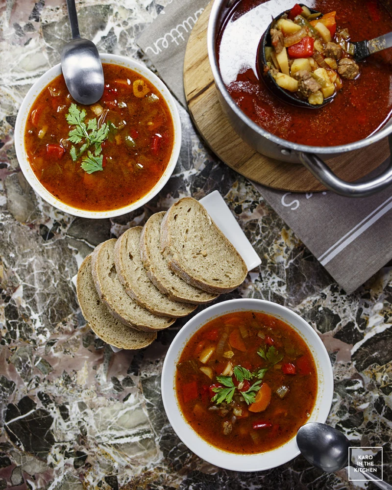 Gulyasleves – węgierska zupa gulaszowa