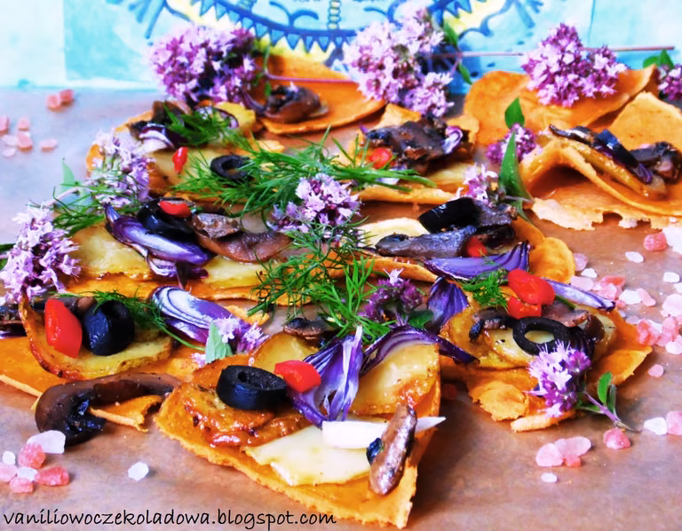 Podpłomyki z pieczonymi ziemniaczkami i dodatkami.(vege & gluten free)