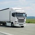 Dzień Tira: Znaczenie, Historia i Przyszłość Transportu Ciężarowego