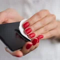 JAK CZĘSTO CZYŚCISZ SWÓJ TELEFON?