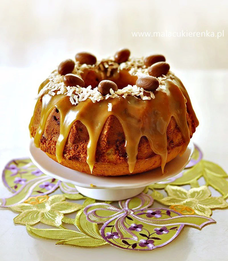 Babka krówkowa z ajerkoniakiem