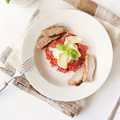 Buraczkowe risotto z grillowaną wołowiną i kozim serem
