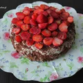 TORT TRUSKAWKOWY BEZ CUKRU- NA BISZKOPCIE Z KSYLITOLEM