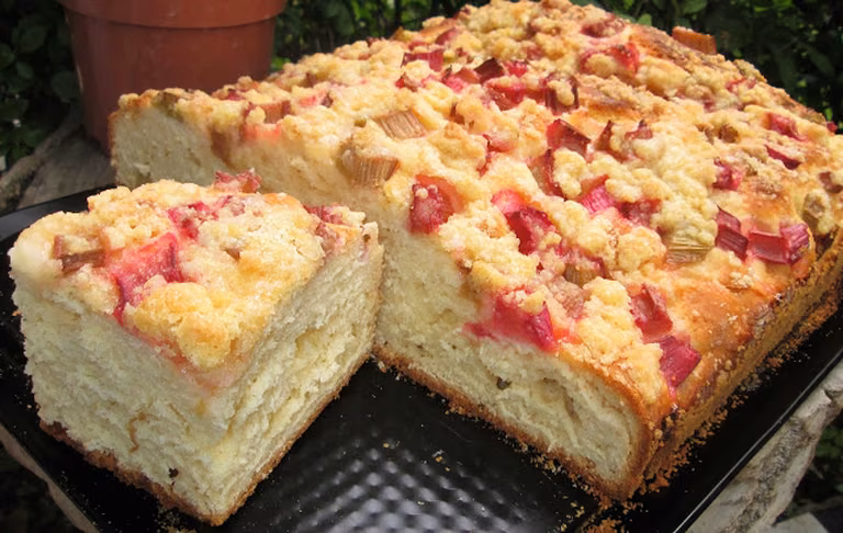 Najlepsze ciasto DROŻDŻOWE Z RABARBAREM I KRUSZONKĄ+FILM