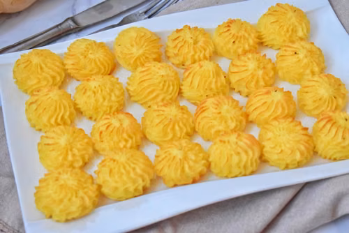 Pieczone ziemniaki księżnej - rozetki ziemniaczane