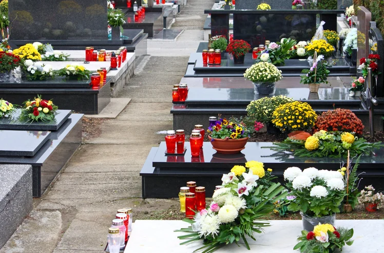 Zdjęcie Rosnące ceny na cmentarzu: Ile kosztuje wykupienie miejsca? #1