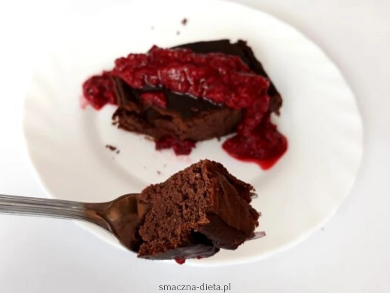 Brownie z białej fasoli (bez mąki i cukru)