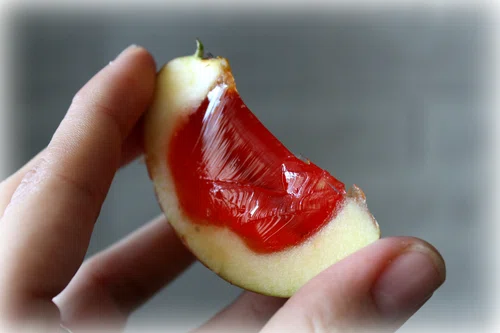 Galaretki w jabłku jak mini arbuzy