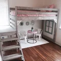 Łózko na piętrze