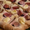Focaccia z figami i camembertem
