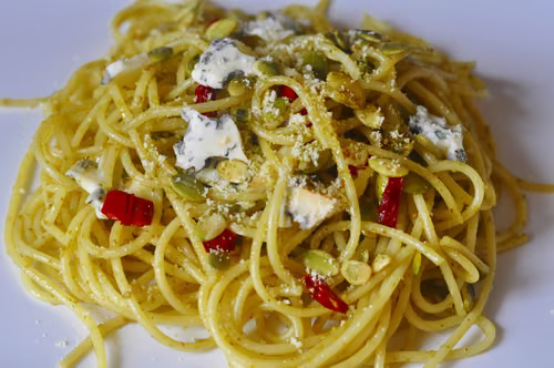 Makaron z pesto