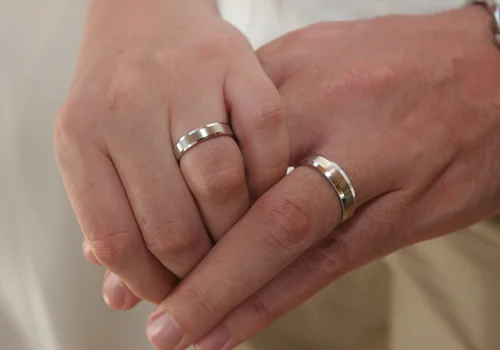 Światowy Dzień Małżeństwa: Jak Świętować Miłość i Zobowiązanie
