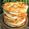 Placuszki na maślance z serem żółtym-szybkie i pyszne :)