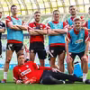 Fani krytykują biust Joanny Koroniewskiej. Aktorka odpowiada w świetnym stylu!