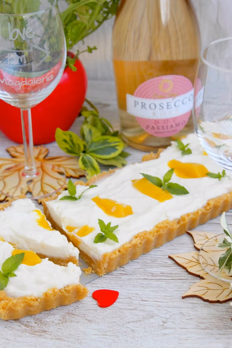 Tarta serowa z mango – ciasto bez pieczenia