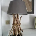 Lampka nocna z patyków