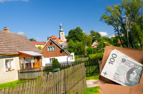 300 złotych DODATKU do emerytury! Senat zadecydował. Kto skorzysta?