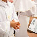 Do kogo należą pieniądze z komunii? Odpowiedz może Cię zaskoczyć!