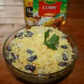 Sałatka z curry, ryżem i kurczakiem