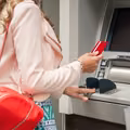 Banki wyłączą część usług! W ten weekend karty i bankomaty mogą nie działać