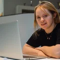 Międzynarodowy Dzień Zespołu Angelmana: Zrozumieć Rzadkie Zaburzenie Genetyczne