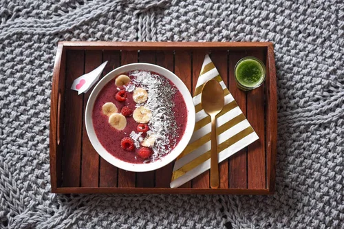 Smoothie bowl, czyli śniadaniowa miska smoothie