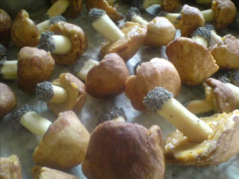 Ciastka w kształcie grzybków