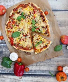 Pizza na bogato – domowa pizza na dużą blachę