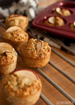 muffiny jabłkowe z kokosem i orzechami (bez mąki i cukru)
