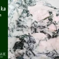 PIERŚ Z KURCZAKA W SOSIE SEROWYM ZE SZPINAKIEM
