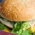 7 trików, dzięki którym dostaniesz świeższe i tańsze jedzenie w McDonalds!