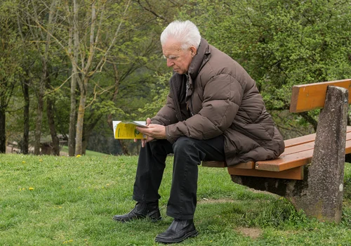 „Dziadek wypowiedział ostatnią wolę przy świadkach, ale nie zdążył nic podpisać. Czy to się liczy?” - pisze Alicja