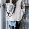 obszerny sweter