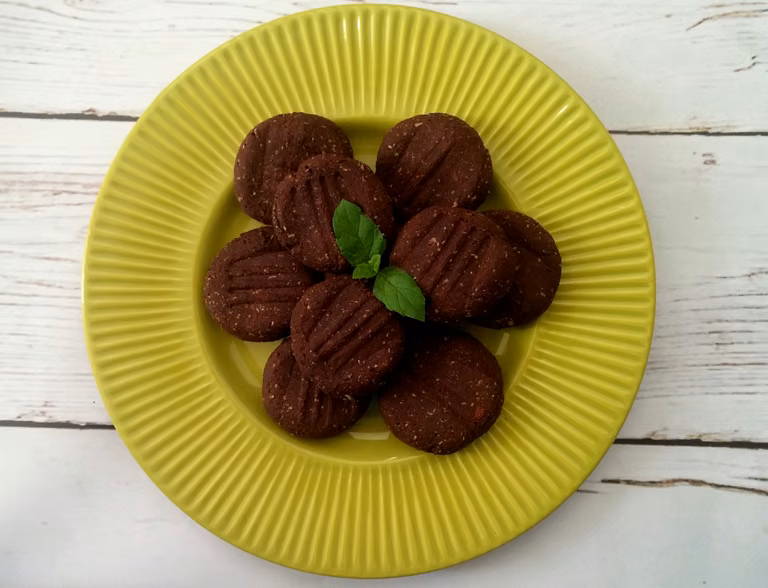 Ciasteczka czekoladowo-pomarańczowe bez cukru