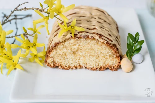Prosta babka biszkoptowa z jabłkiem