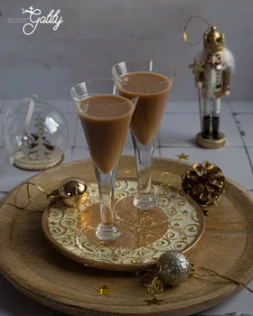 Domowy likier baileys