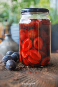 Kompot ze śliwkami na zimę