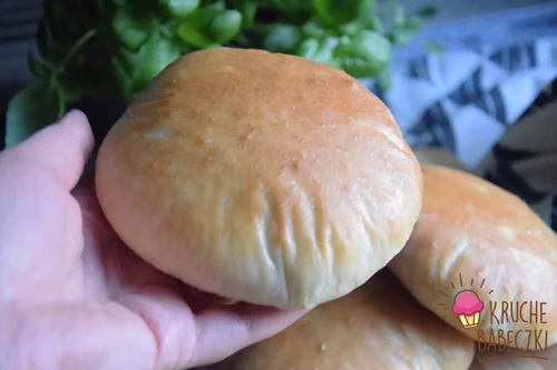 CHLEBKI PITA