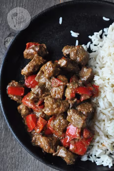 Wieprzowina Vindaloo z papryką
