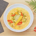 Azjatycka zupa z czerwoną pastą curry